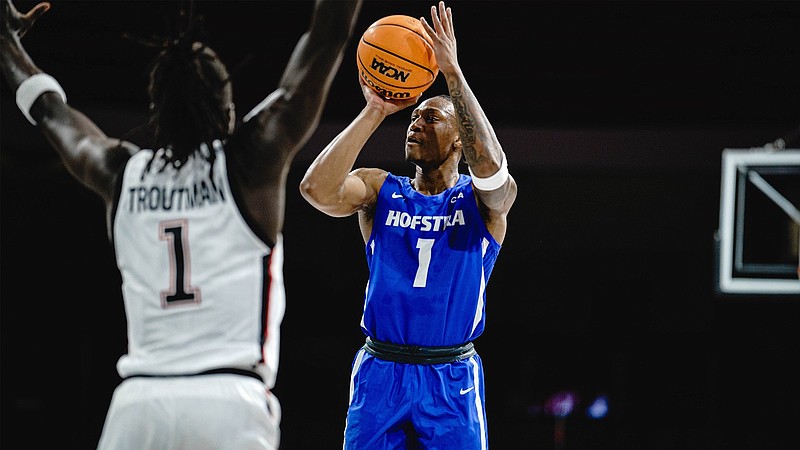 Hofstra Athletics photo / Darlinstone Dubar, a 6-foot-8, 211-pound guard who has played the past three seasons at Hofstra, announced Monday that he will finish up his career at Tennessee.