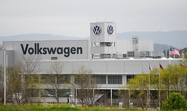 Man charged with vehicular homicide in Volkswagen plant crash | Chattanooga Times Free Press - Vimarsana News