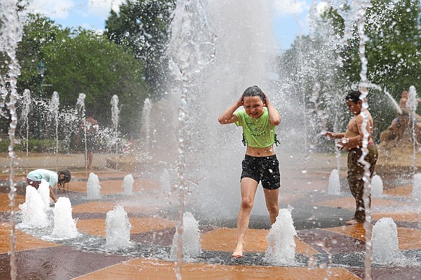 Hot, wet summer expected in Chattanooga | Chattanooga Times Free Press - Vimarsana News