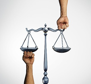 Opinion: The legitimacy of the Supreme Court hangs in the balance ...