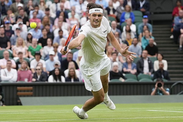 Taylor Fritz reaches the Wimbledon quarterfinals with a great comeback