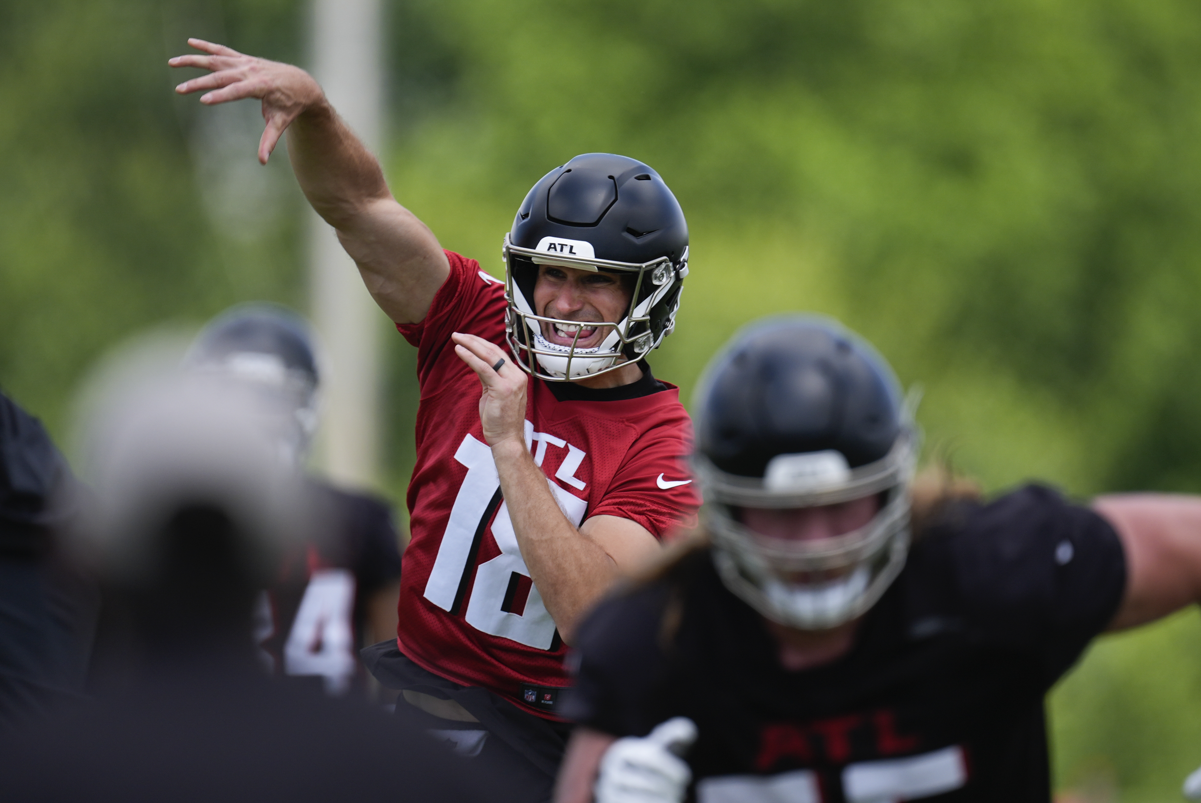 Five position battles to watch as Falcons open training camp | Chattanooga  Times Free Press