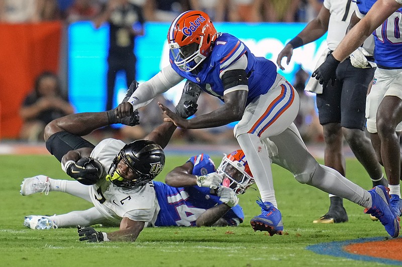 SEC edge rusher is visiting Arkansas football | Whole Hog Sports