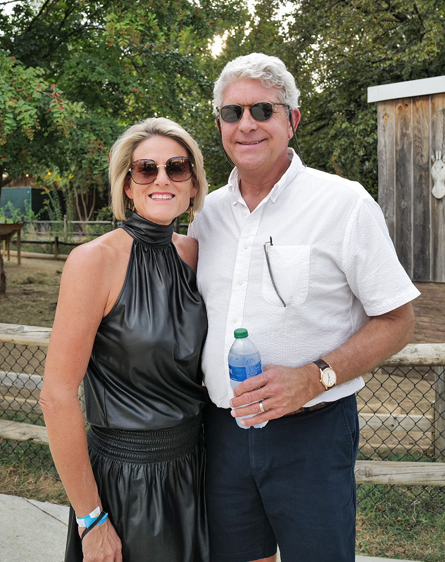 Photo by Mark Gilliland / Ali & Jay Robinson