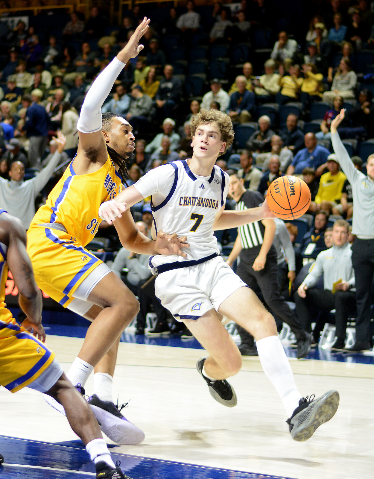 Staff Photo by Robin Rudd / UTC's Sean Cusano (7) drives the baseline. The University of Tennessee at Chattanooga Mocs hosted the Morehead State University Eagles in a men's basketball game on November 14, 2024.