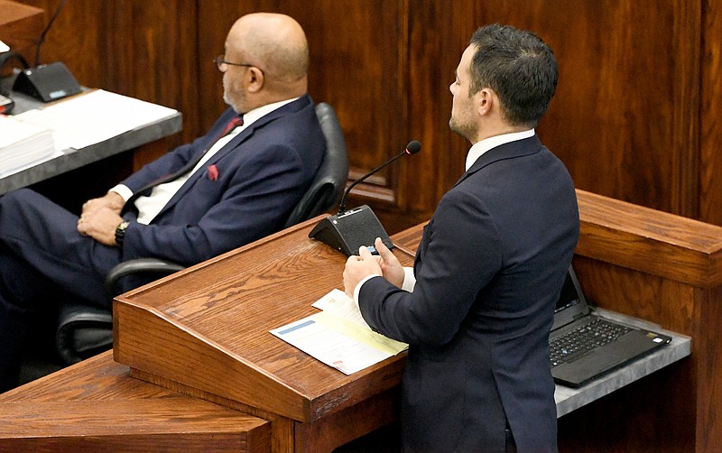 Hamilton County commission moves up vote on lawyer | Chattanooga 