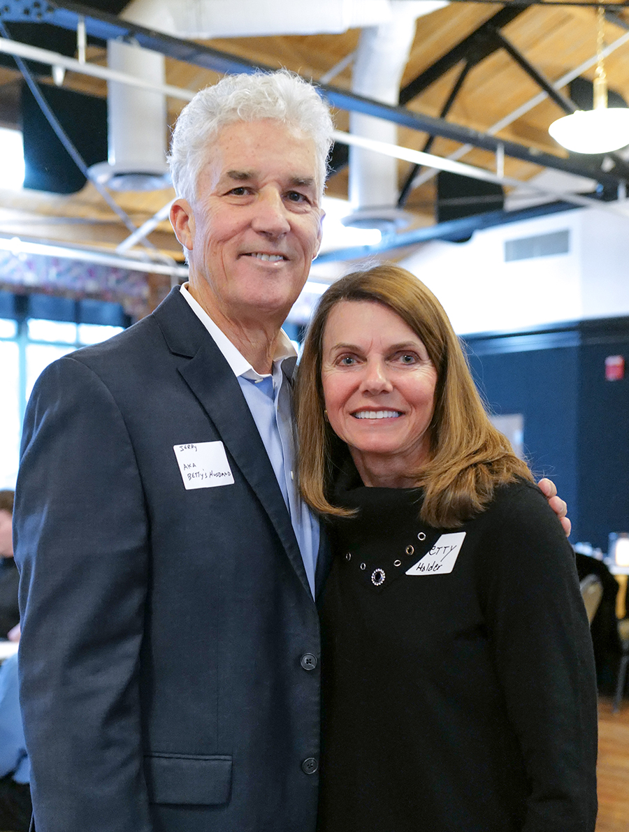 Photo by Mark Gilliland / Jerry & Betty Holder