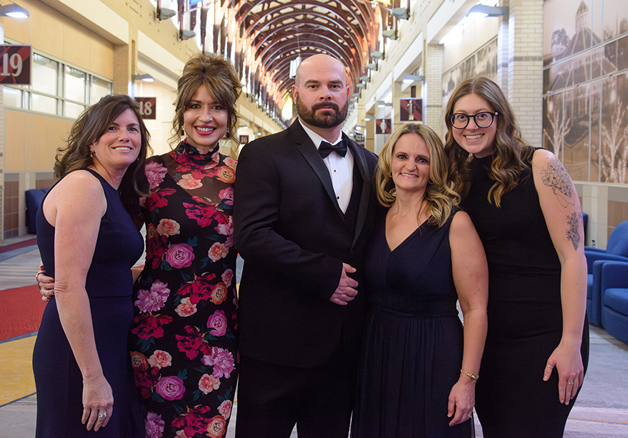 Photo by Mark Gilliland / Kendall McBryar, Vickie Harris, Mark & Brittany Hennesse and Kayla Schmitz