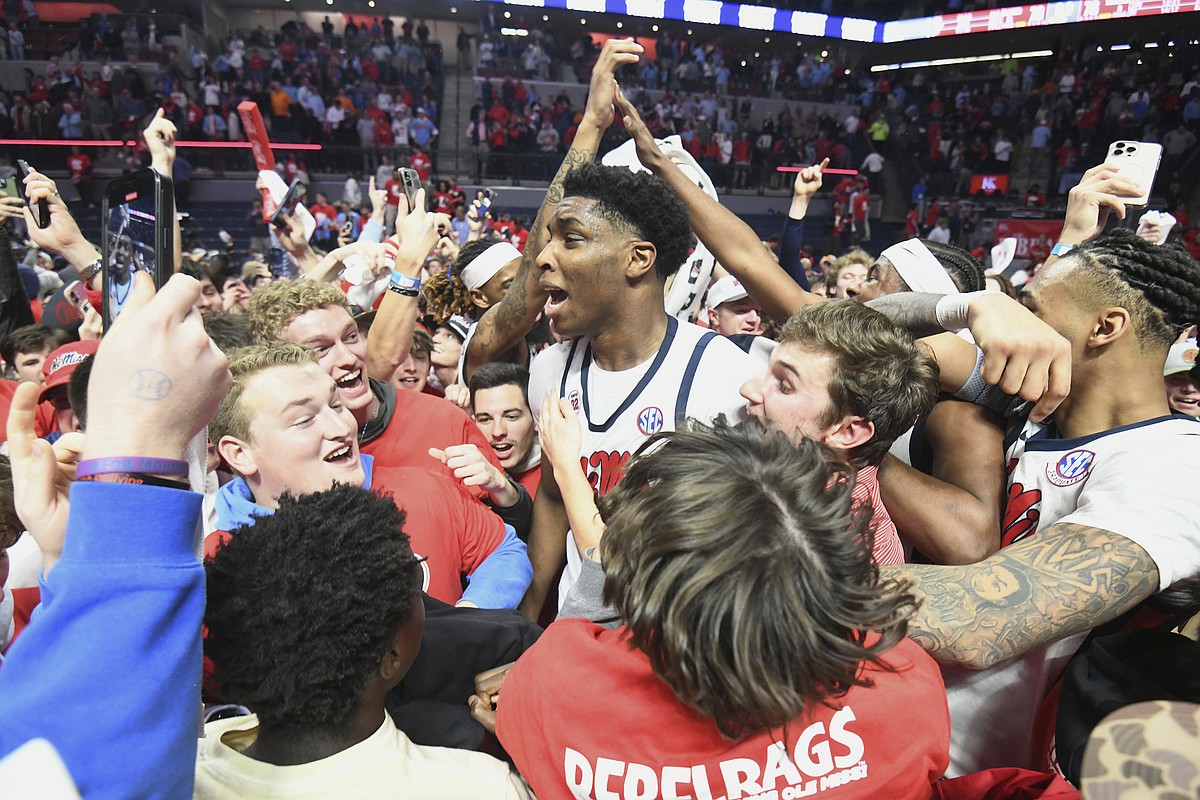 SEC may tweak penalties for fans storming court, rushing field ...