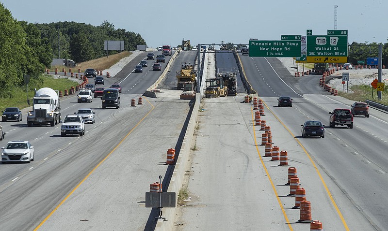 Is it legal to split lanes in Arkansas?
