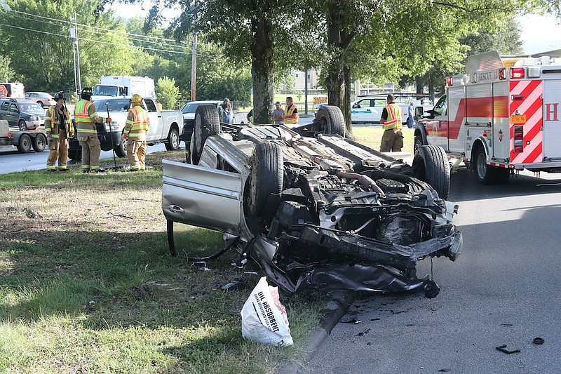 One injured in rollover wreck