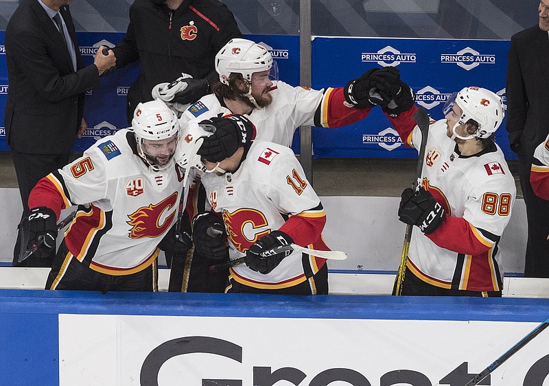 Flyers get shut out by the Winnipeg Jets, 4-0, in second-to-last game of  the season