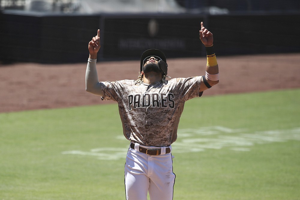 Fernando Tatis Jr. homers on dad's anniversary