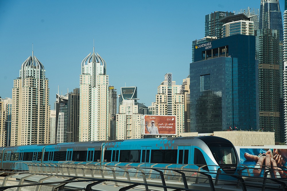 Israelis eager to tighten ties to UAE after historic accord