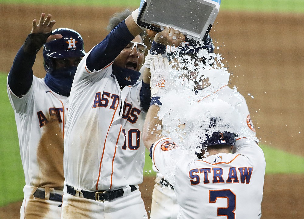 Yuli Gurriel's walkoff single sends Astros past White Sox