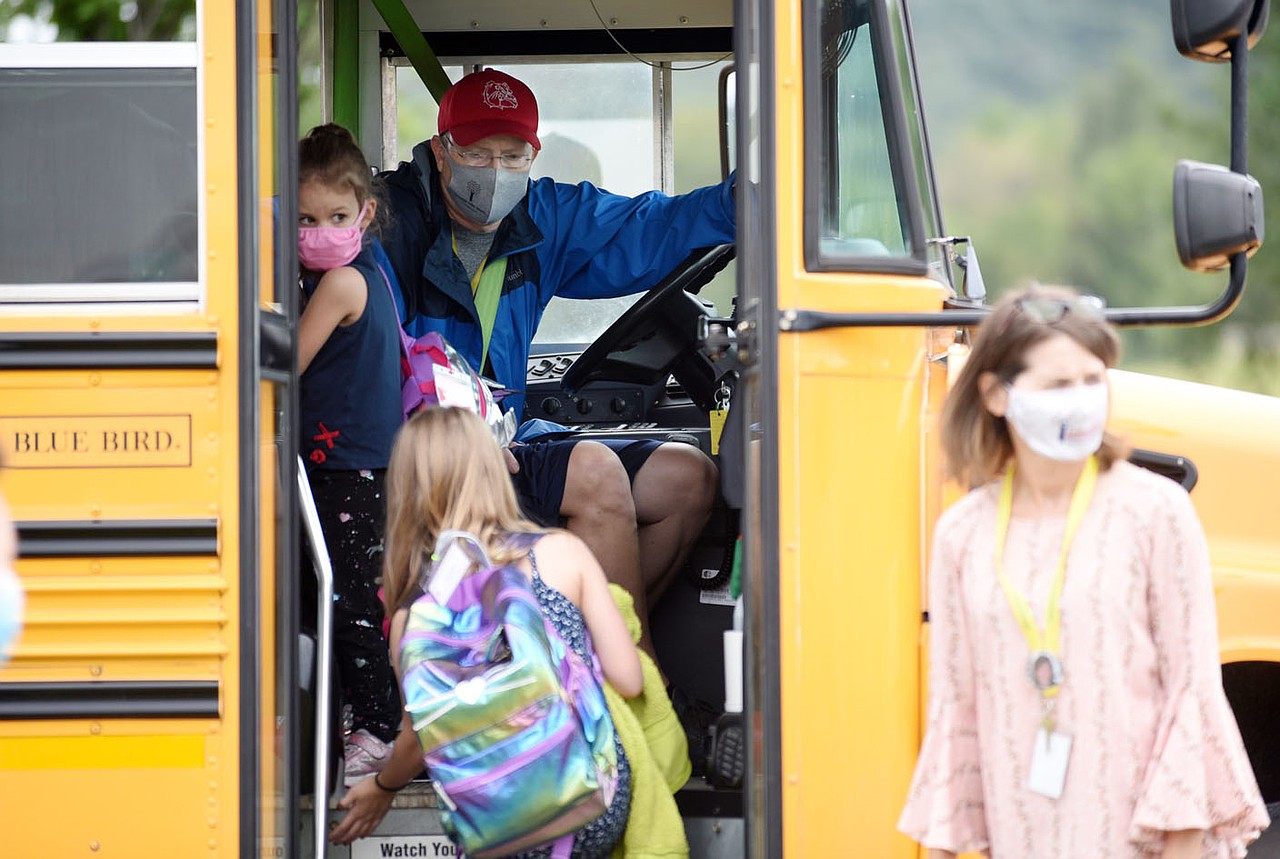Northwest Arkansas school districts face bus driver shortages during ...