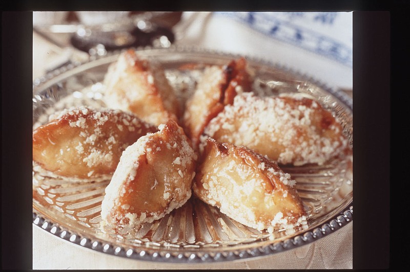 Handout Photo for Food 9/20/00
Travados, honey-nut pastries of Spanish origin, symbolize Rosh Hashana's promise for a sweet new year.