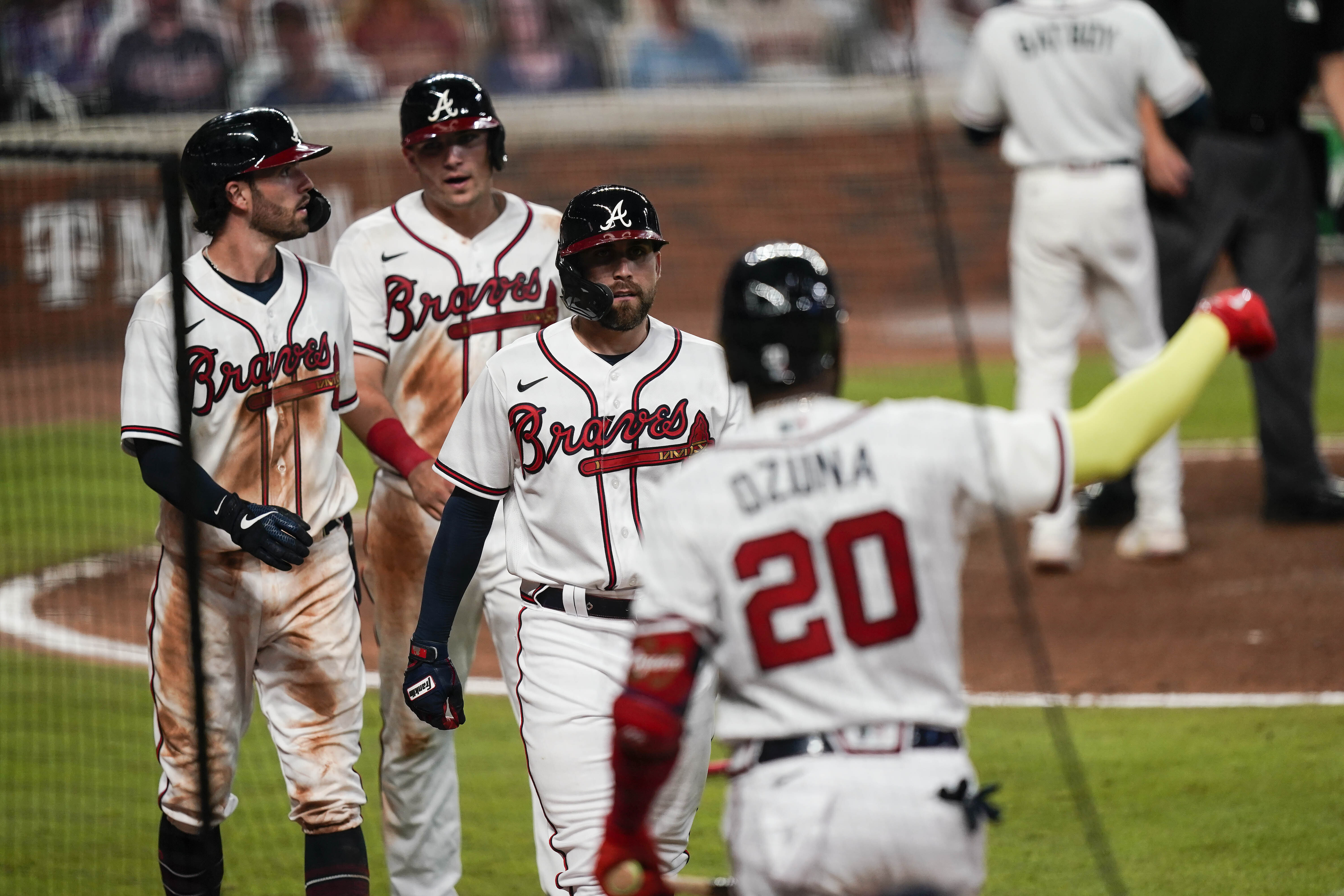 Duvall's homer in 9th inning lifts Braves past Marlins 2-1