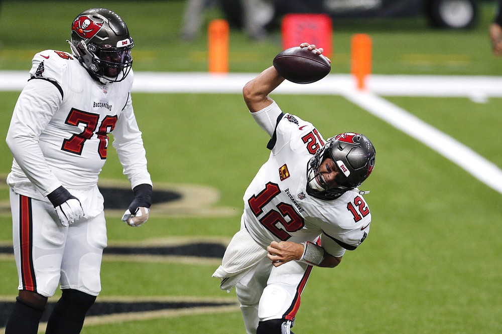 Brady flops against Saints in Bucs' debut