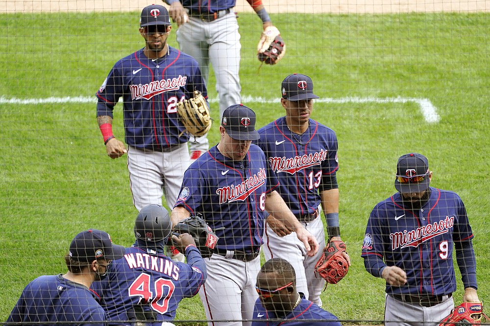 White Sox restrained after clinching playoff spot