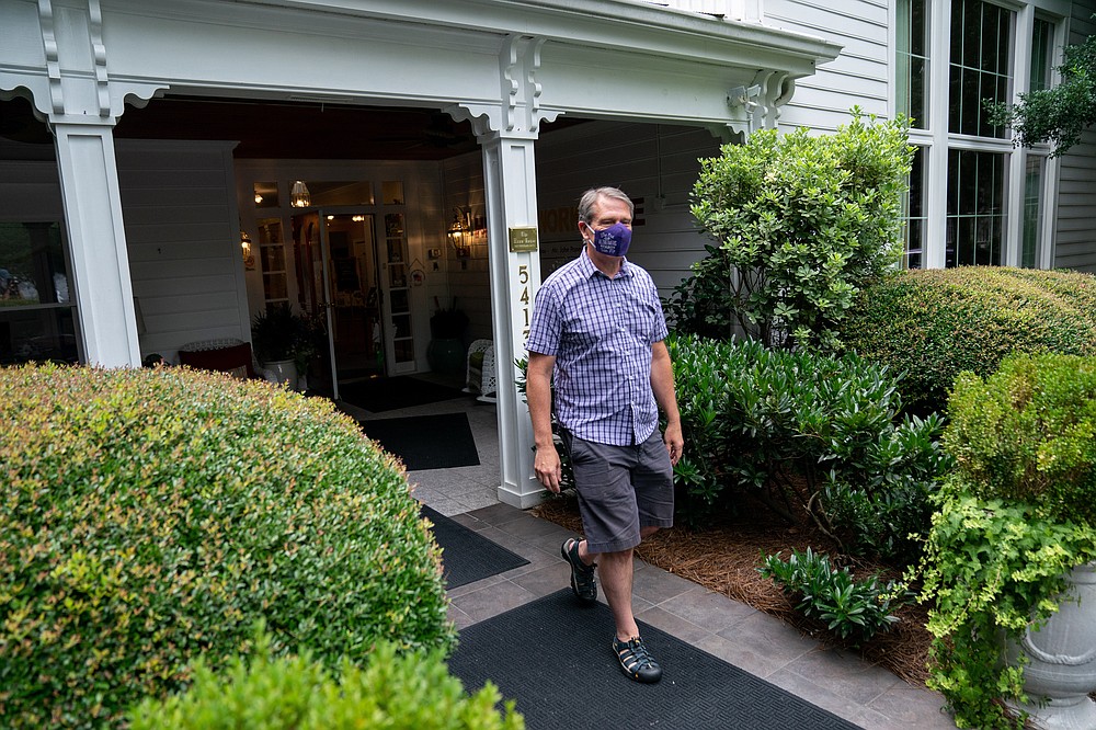 Dan Goerke, 61, visits his wife, Denise, at her assisted living facility in the Sandy Springs suburb of Atlanta on Aug. 5, 2020. Denise was diagnosed with Alzheimer's disease in 2012. MUST CREDIT: Photo for The Washington Post by Kevin D. Liles