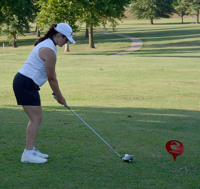 Graham Thomas/Siloam Sunday
Siloam Springs senior Julia Jackson prepares to tee off in a match earlier this season. Jackson and the Lady Panthers golf team will participate in the Class 5A state girls golf tournament on Monday at Big Creek Golf and Athletic Club in Mountain Home.