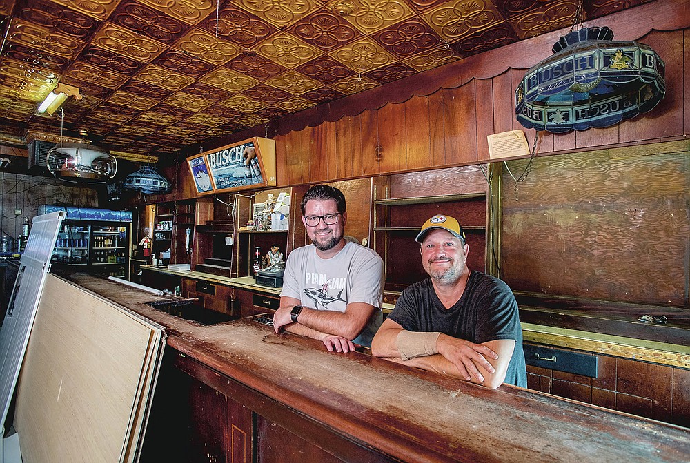 West Peoria tavern undergoes big changes to stay same