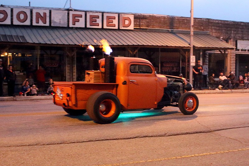 MEGAN DAVIS/MCDONALD COUNTY PRESS Some participants opted to throw flames rather than sparks.