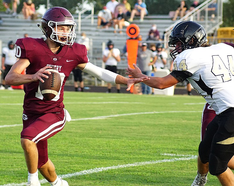 Gentry quarterback Zach Jarnagan is hopeful a successful senior season will lead to more offers to continue his football career in college. But Jarngan was forced to miss consecutive games because of contact tracing after being exposed to someone who tested positive for covid-19.
Westside Eagle Observer/RANDY MOLL