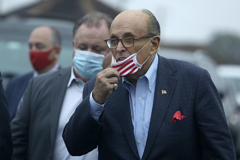 Giuliani&#39;s return casts dark cloud on White House