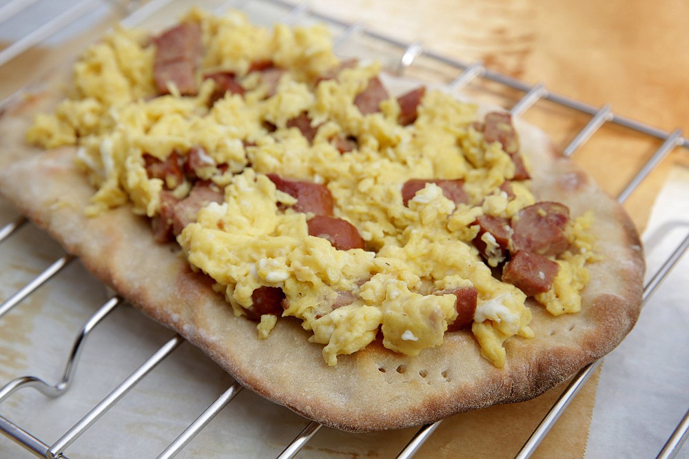 Sausage and Eggs Flatbread (TNS/St. Louis Post-Dispatch/Hillary Levin)