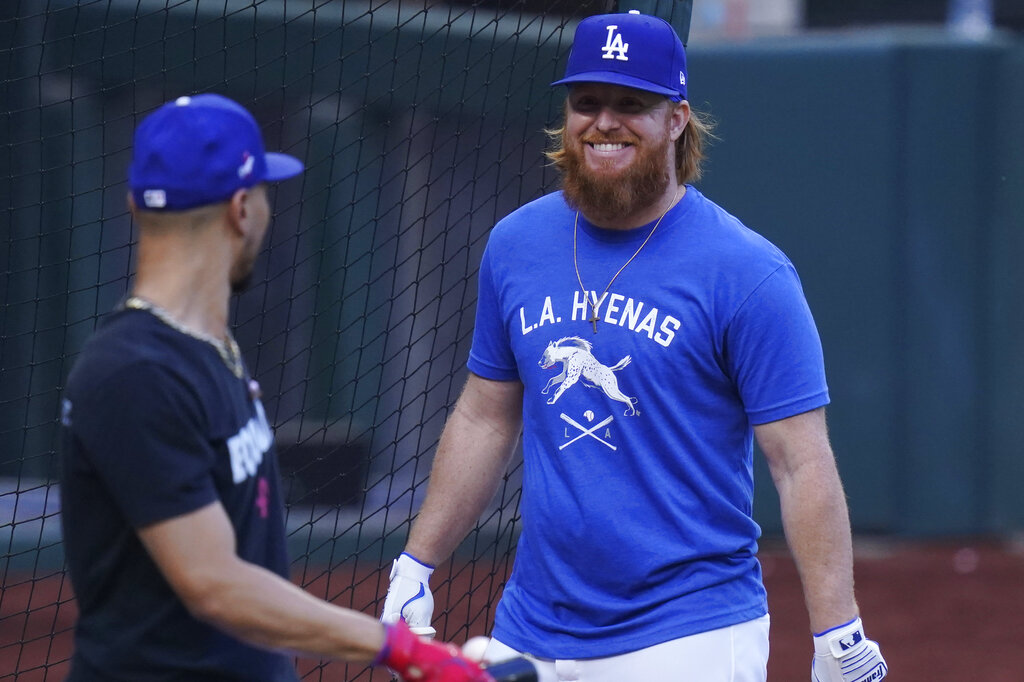 Cody Bellinger, Corey Seager, Justin Turner & Dave Roberts Proud