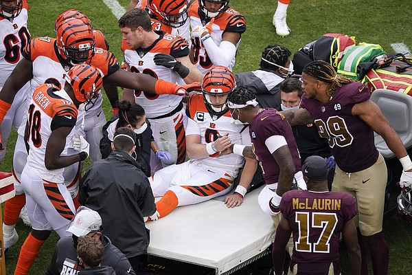 Bengals offensive lineman carted off the field