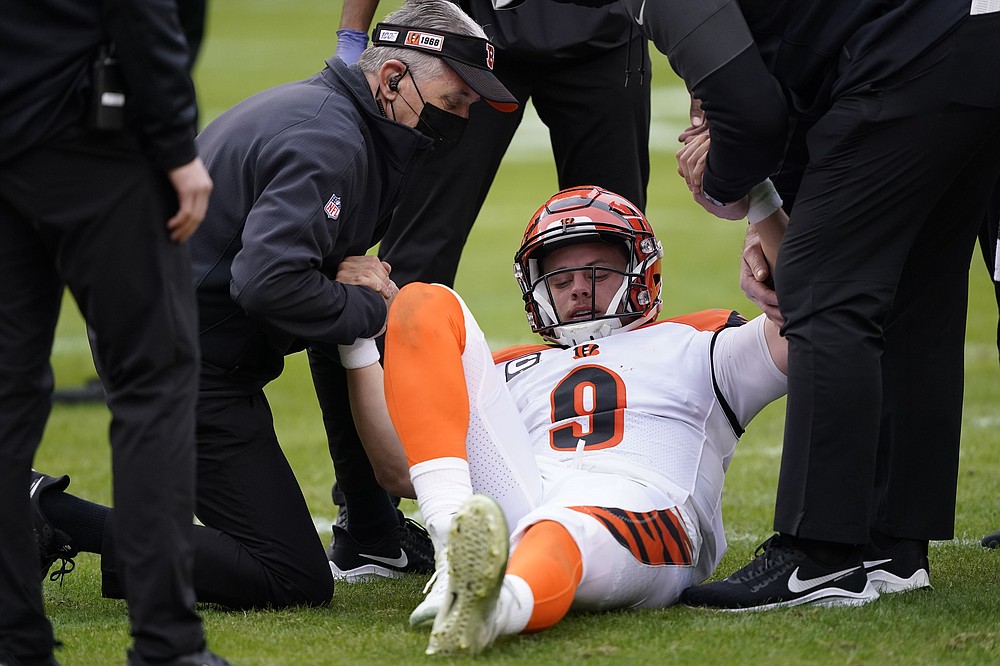 Joe Burrow on Scar From ACL Surgery After Cincinnati Bengals