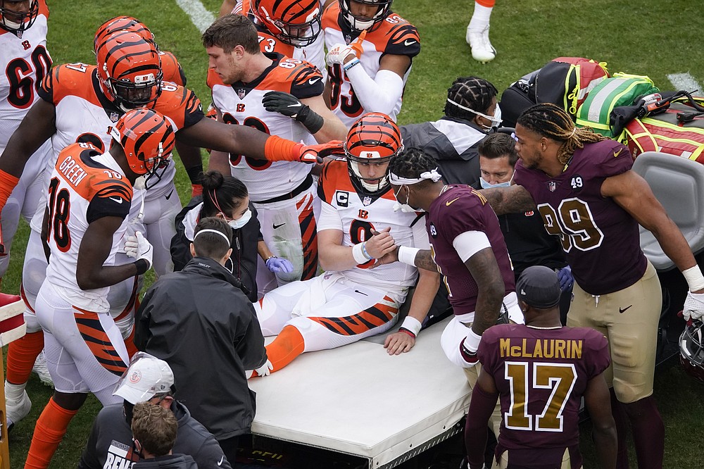 Bengals QB Joe Burrow suffers calf injury – News-Herald