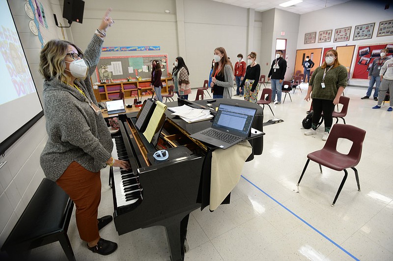 Millie Peters directs her students Nov. 13 during a cappella class in Springdale High School's choir room. Visit nwaonline.com/201129Daily/ for today's photo gallery. 
(NWA Democrat-Gazette/Andy Shupe)