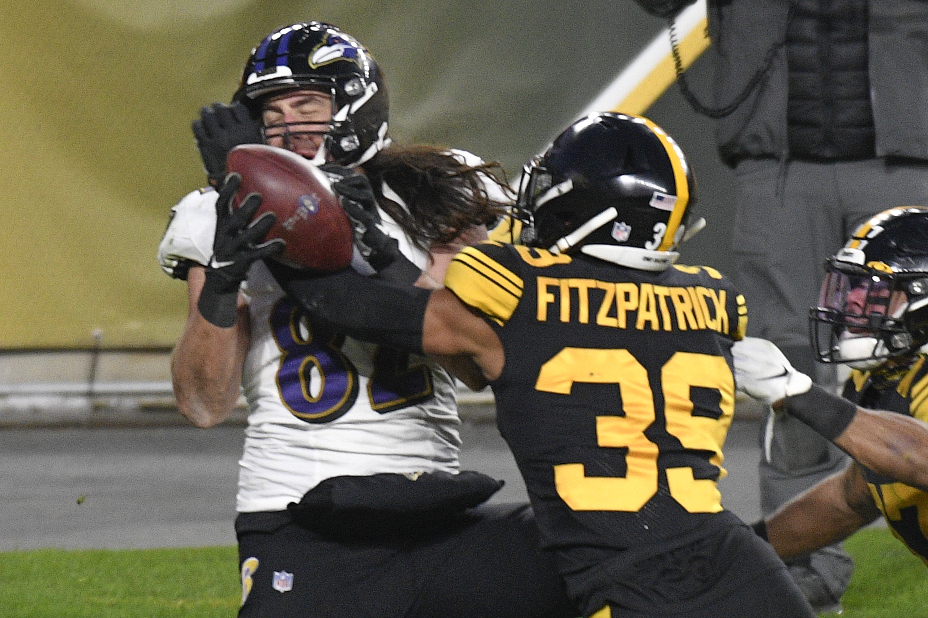 A Steelers/Ravens game broke out in Pittsburgh's 19-14 win