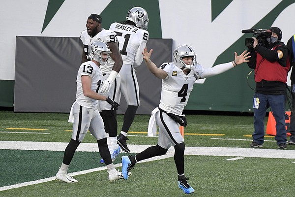 East Rutherford, New Jersey, USA. 6th Dec, 2020. Las Vegas Raiders wide  receiver Henry Ruggs III (11) reacts to the touchdown with wide receiver  Hunter Renfrow (13) during the NFL game between