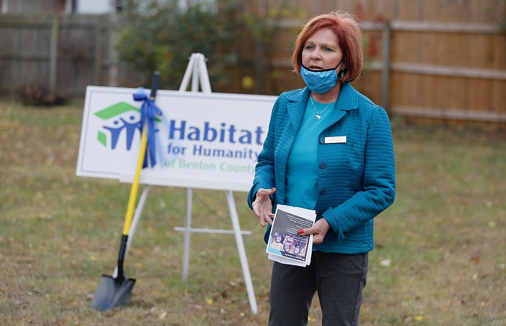 Cindy Acree, executive director Habitat for Humanity of Benton County, Inc., speaks Monday, November 9, 2020, during a Habitat for Humanity of Benton County ground breaking event for a new home for Angela Sockrider at 808 N. 31st Street in Rogers. Check out nwaonline.com/201126Daily/ and nwadg.com/photos for a photo gallery.(NWA Democrat-Gazette/David Gottschalk)