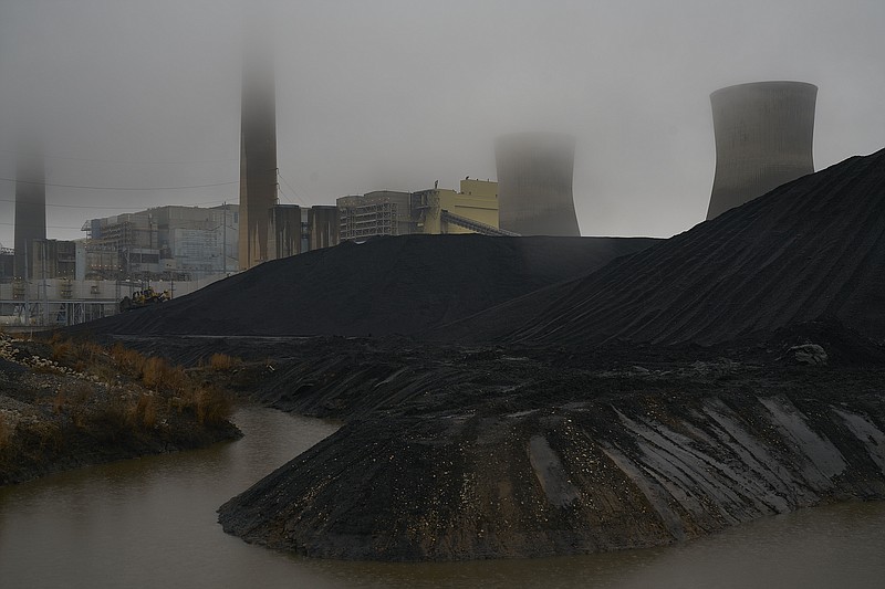 The John E. Amos coal-fired power plant in Winfield, W.Va. 
(The Washington Post/Stacy Kranitz)