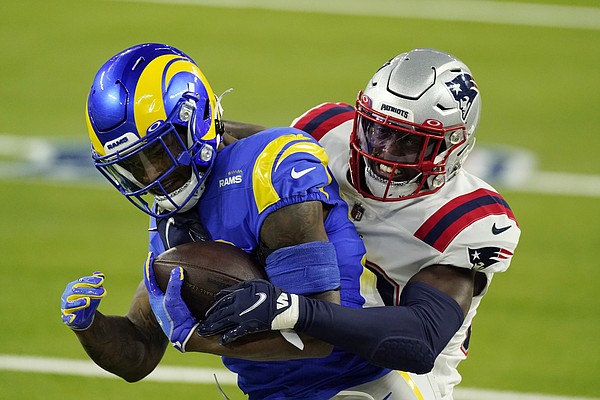 Rams put clamps on Patriots' streak