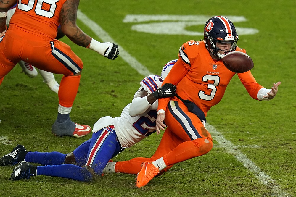 Bills rip Broncos, end Pats' hold on AFC East