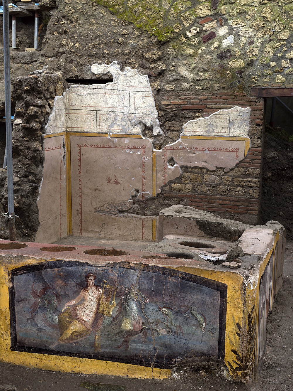 Cuisine of Pompeii unearthed in eatery