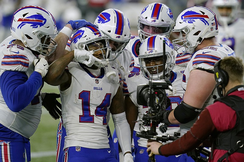 Bills earn first sweep of Patriots since '99 with 38-9 win