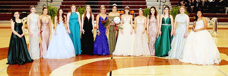 LIFETOUCH NATIONAL STUDIOS/Lincoln's 2021 Colors Day court posed in the high school gym after ceremonies on Friday.