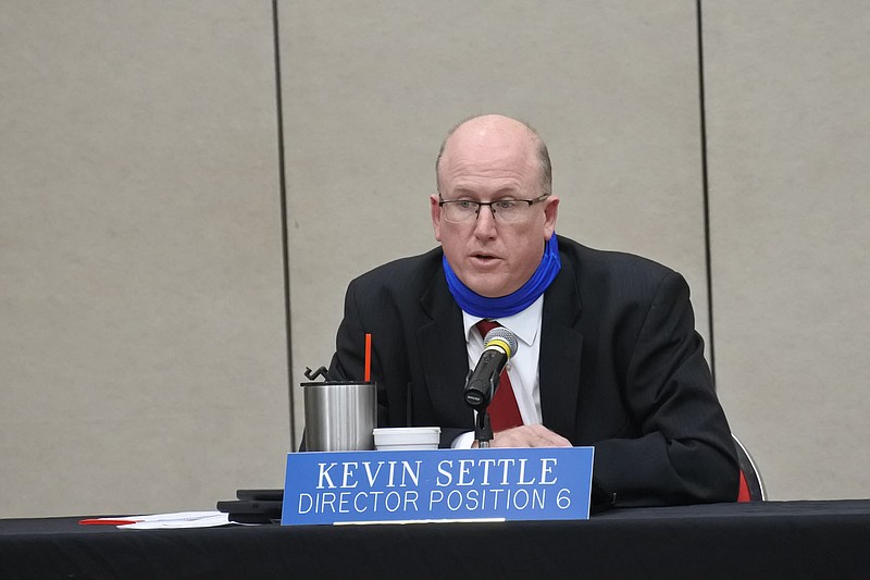 Fort Smith At-Large Position 6 Director Kevin Settle speaks during the Fort Smith Board of Directors regular meeting Tuesday. 
(NWA Democrat-Gazette/Thomas Saccente)