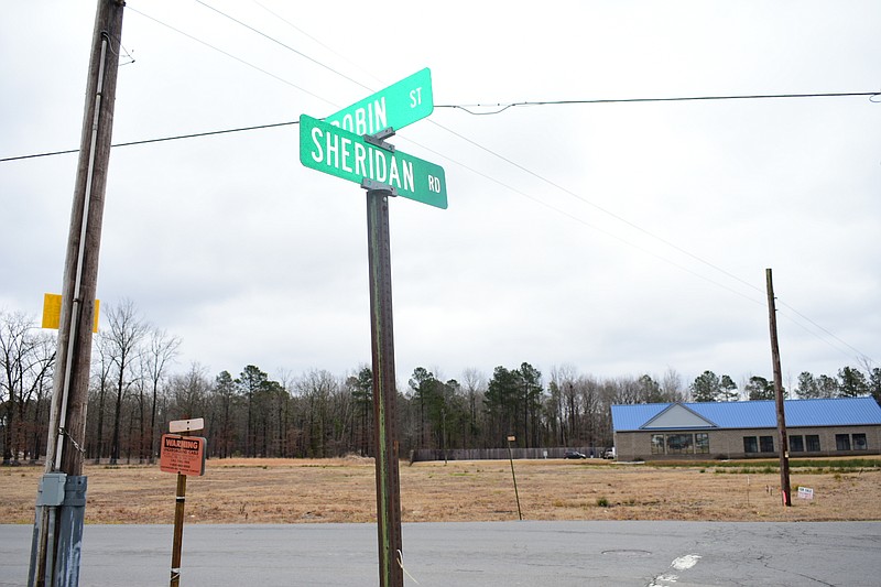 A new Simmons Bank location will be established at the intersection of Robin Road and Sheridan Road. (Pine Bluff Commercial/I.C. Murrell)