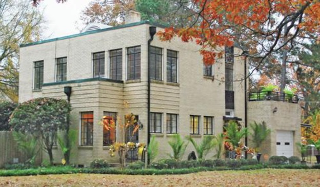 Bain’s home designs in area still stand out