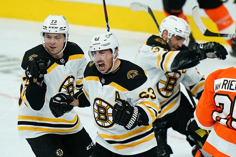 Bruins score 2 in 27second span of third, edge Flyers 21
