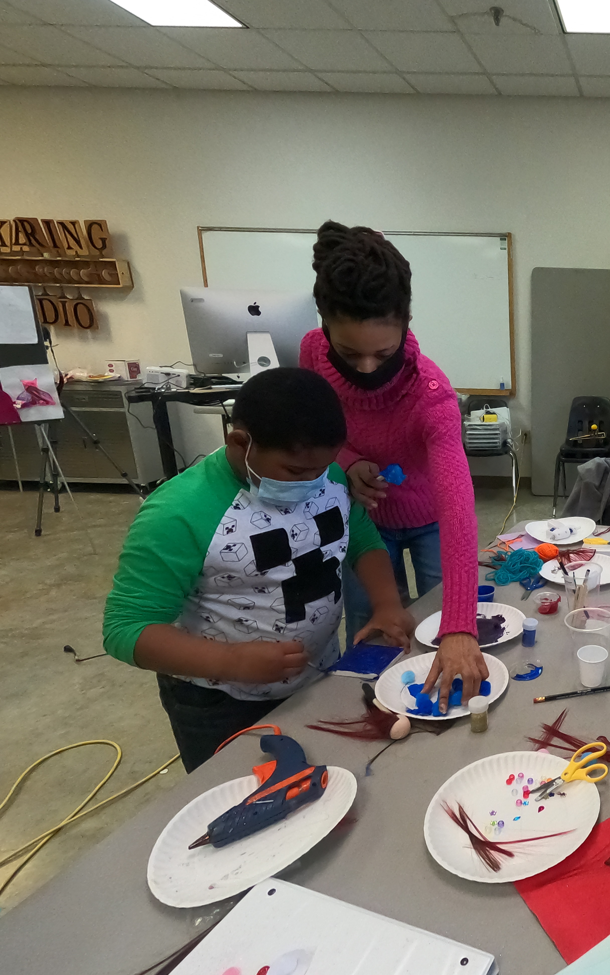 Arts Center event lets children, parents doll up for Valentine’s Day